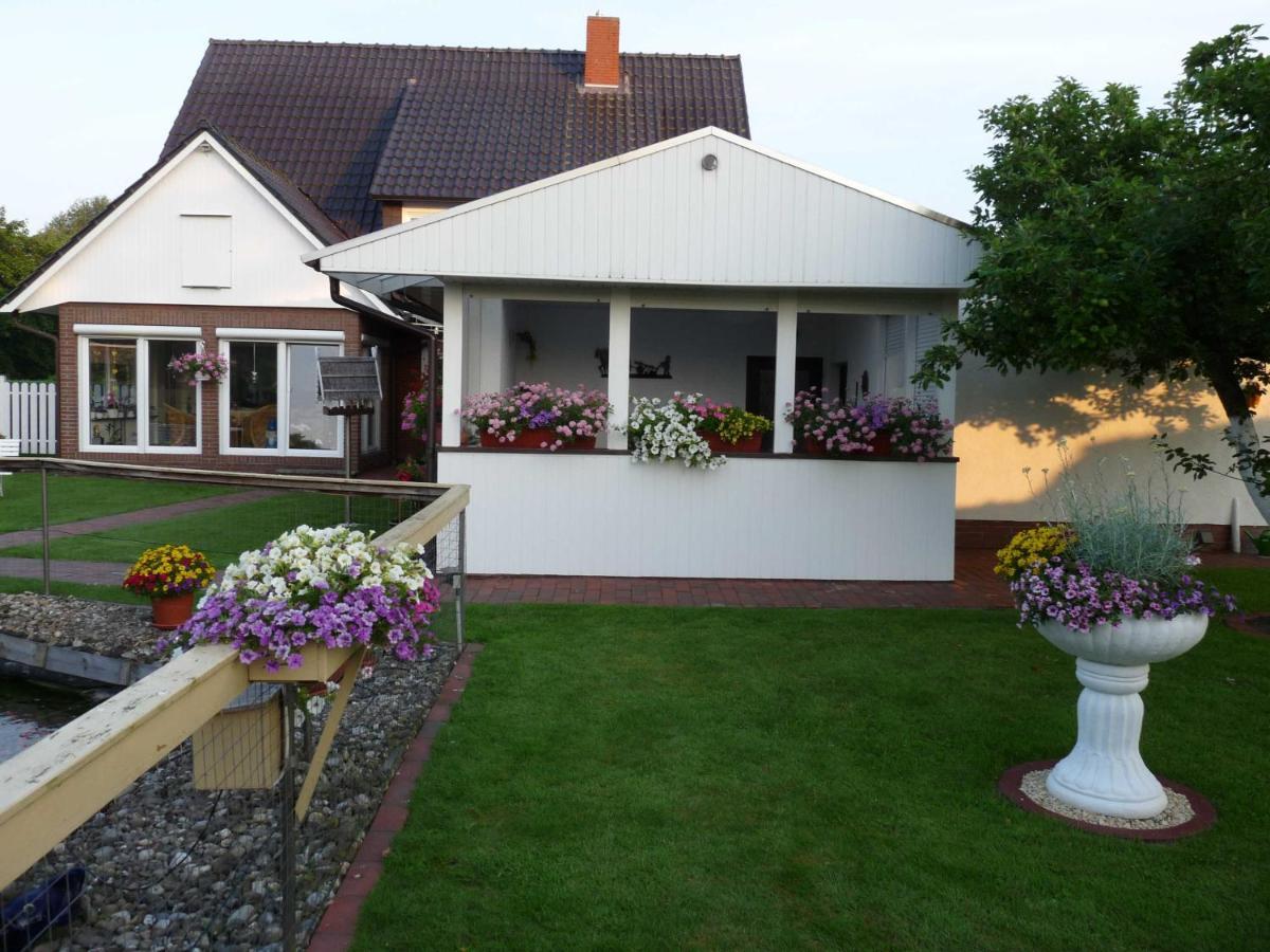 Ferienwohnung Kleinhaus, 95008 Rhauderfehn Exterior photo